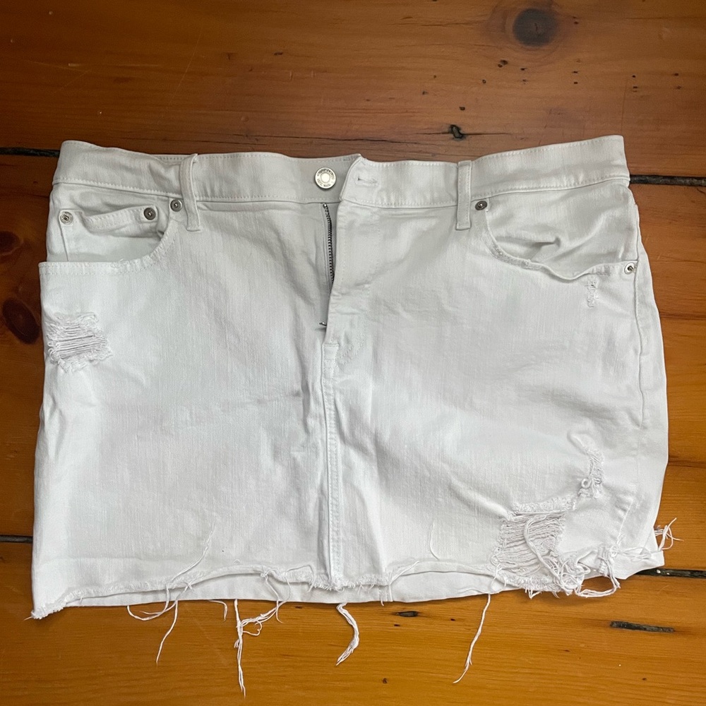 White gap denim skirt
